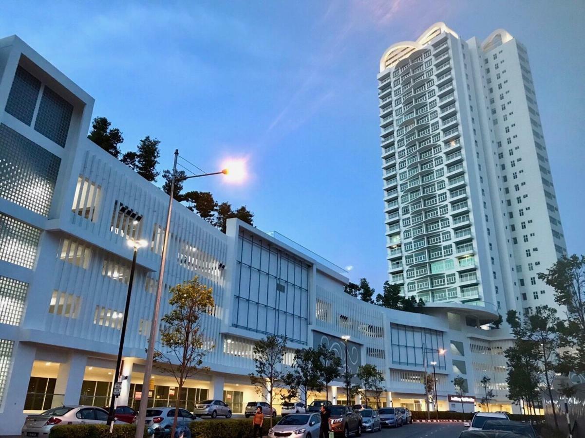 Southbay Plaza Condominium Bayan Lepas Exterior photo